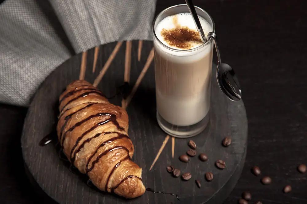 latte and-croissant